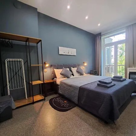 Sea Vibes 1 Bedroom - Free Public Parking, Wifi, Cable & Smart Tv, 0,9 Km To * Varna